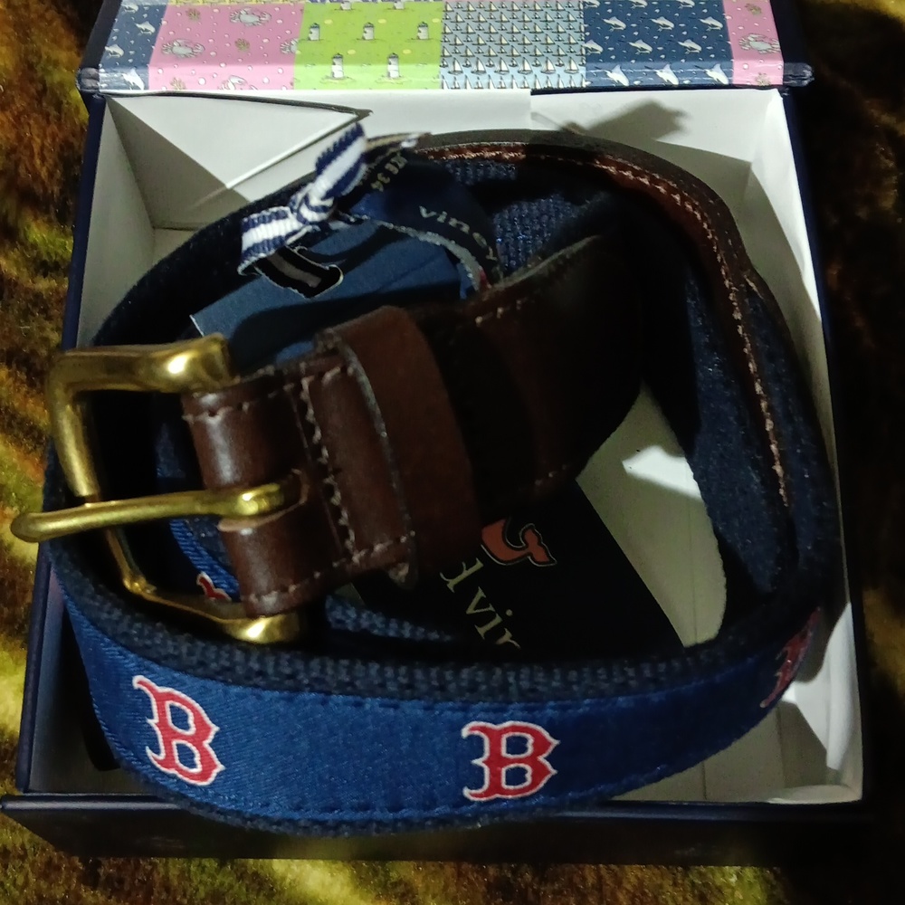 Vineyard vines Boston red Sox belt